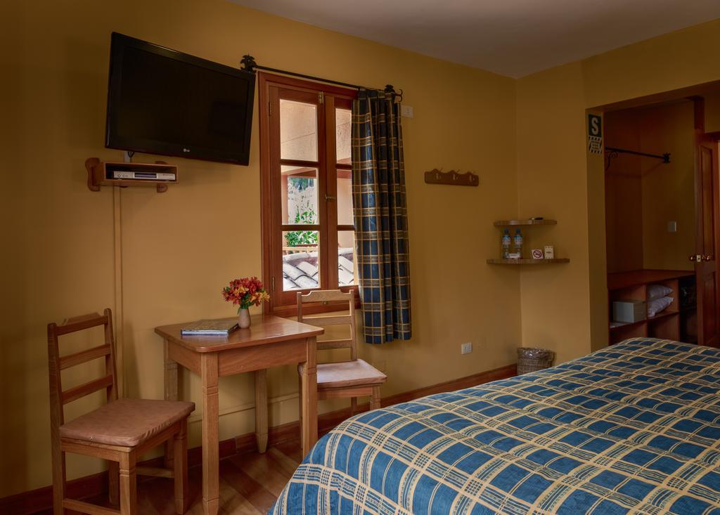 Hotel Pakaritampu Ollantaytambo Esterno foto